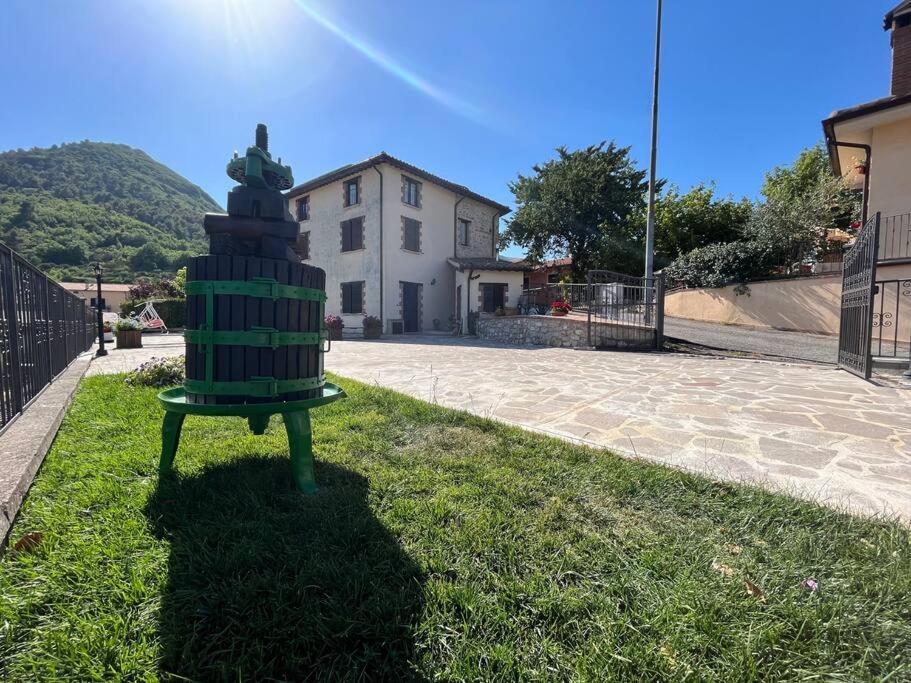 Casa Vacanze Vecchio Frantoio Residenza Leccino Spoleto Exterior foto